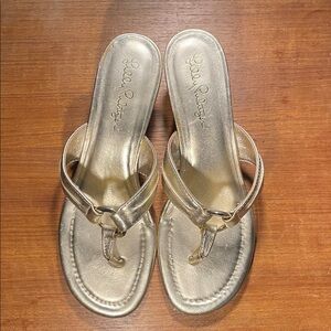 Lilly Pulitzer Size 6.5 Small Heeled Sandals with Gold Leather